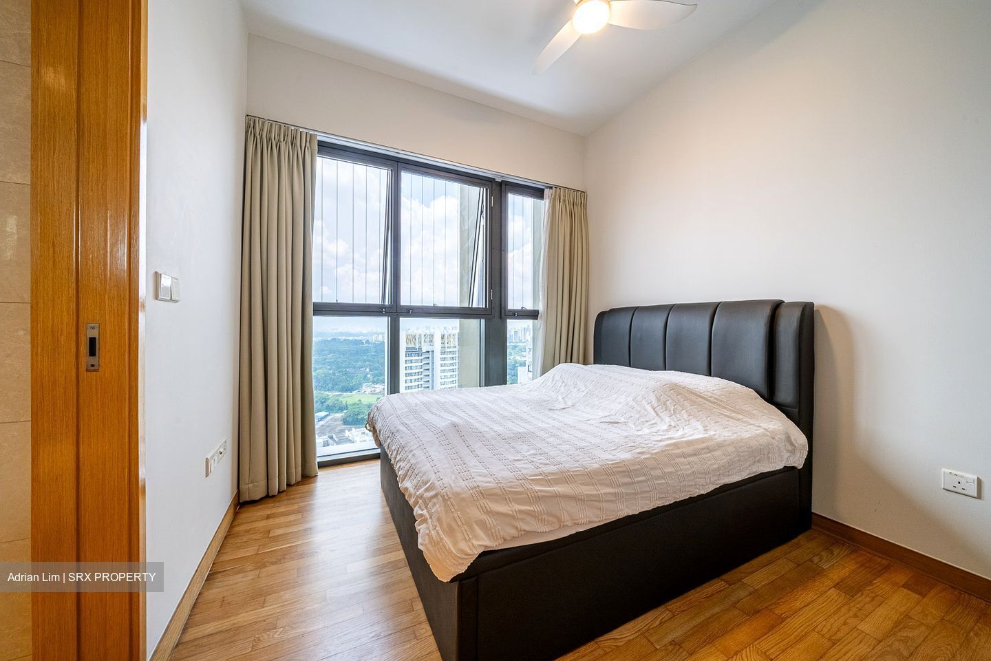 Commonwealth Towers (D3), Condominium #451783261